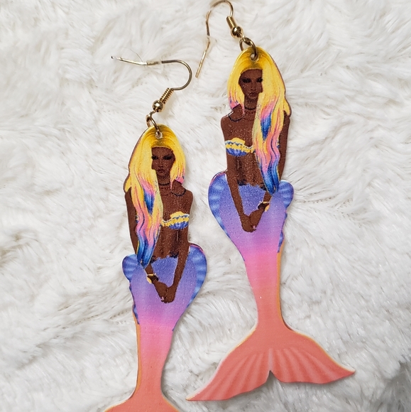 Handmade Mermaid 🧜🏼‍♀️ Earrings Colorful Gold - Picture 7 of 7